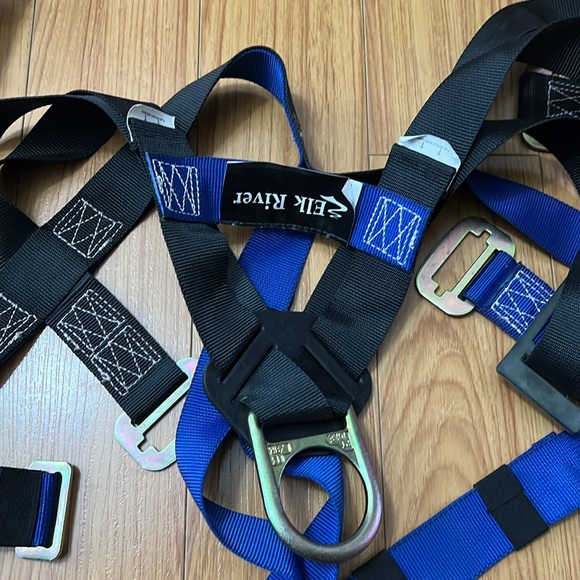 Elk river - Fall Protection Safety Harness & Lanyard - Picture 4 of 5